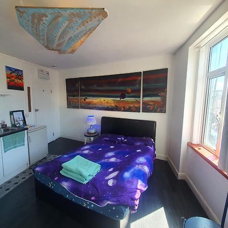 Cyber-Art Studio In Camden 伦敦 外观 照片